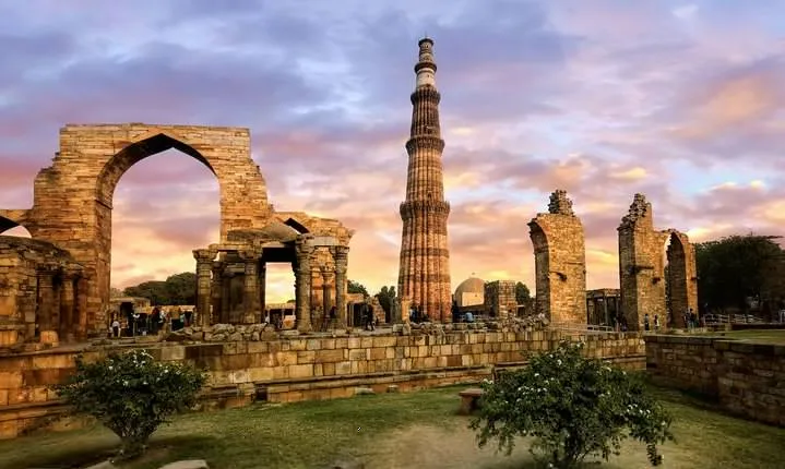Private Old and New Delhi City Sightseeing Day Tour