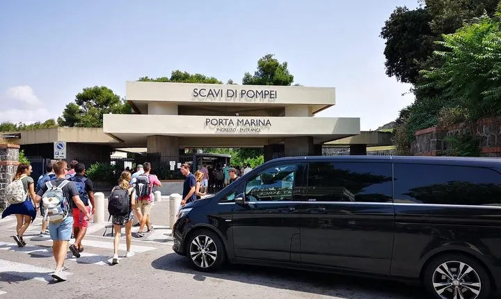 Rome to Pompeii Tour