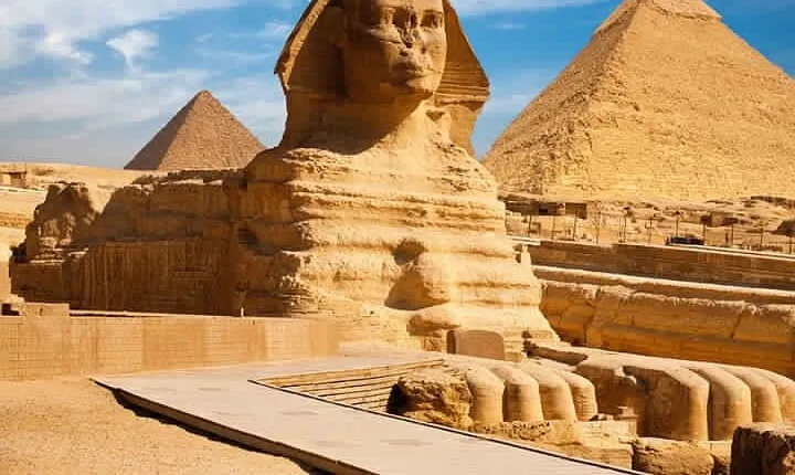 Cairo Sightseeing 1 Day Tour by plane from Hurghada