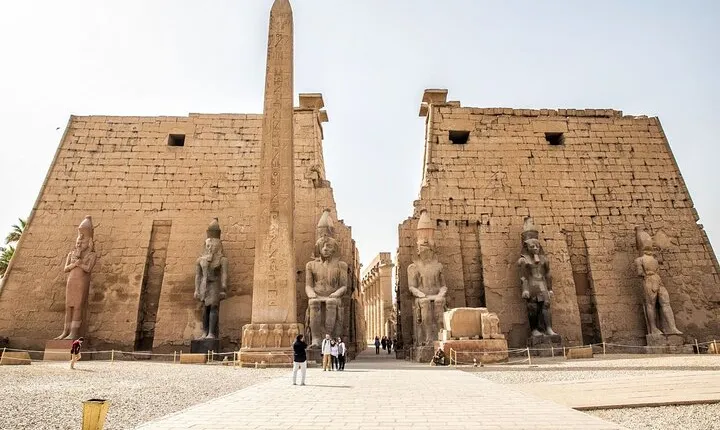 Private Tour foll day to East and West Banks of Luxor
