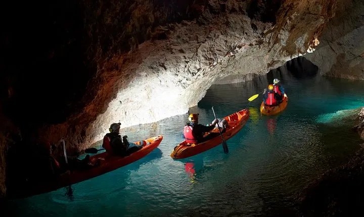 From Bled: Black Hole Kayaking