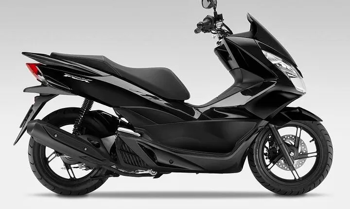 Lisbon: Rent a Scooter from 4h up to 7 days Honda Pcx