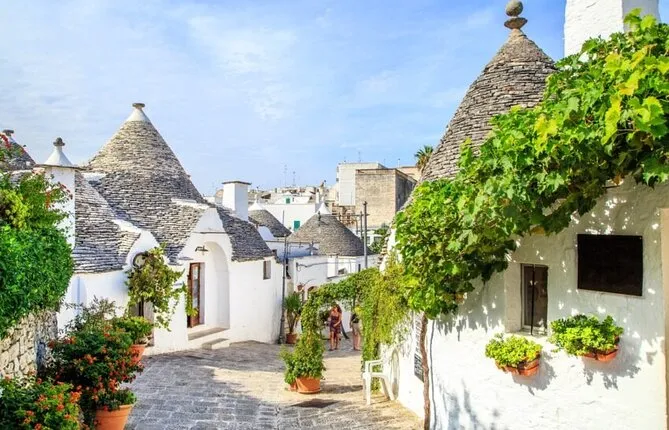 Alberobello & Wine Tasting Private Tour