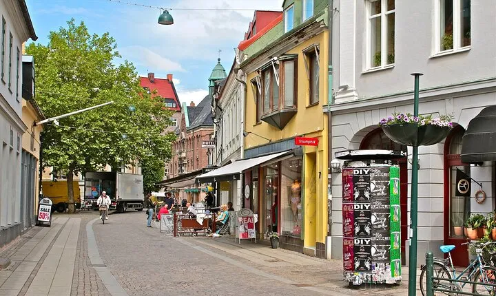 Surprise Walk of Malmö with a Local