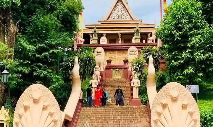 Full-Day Phnom Penh Tuk Tuk City Tours