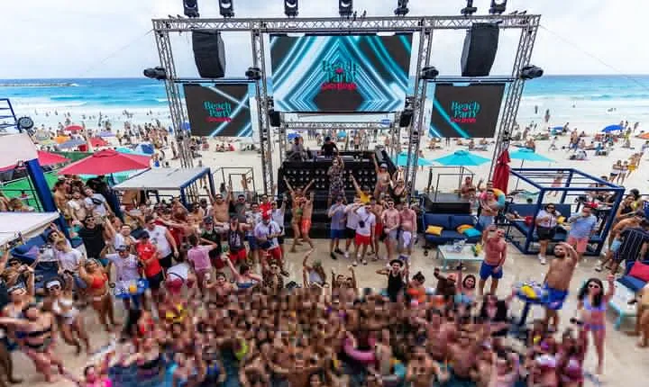 Beach Party in Cancun
