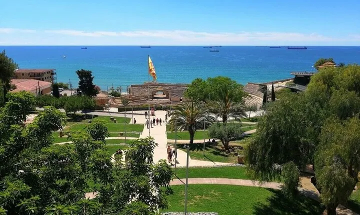 Full Day Visiting Tarragona and Sitges from Barcelona