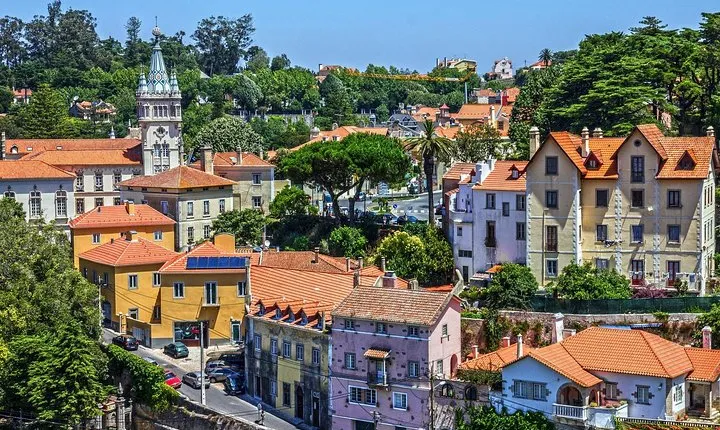 Private Sintra Tour from Lisbon with Wine Tasting and National palace of Sintra