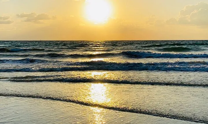 Sunrise Yoga and Meditation by the Ocean in Miami Beach