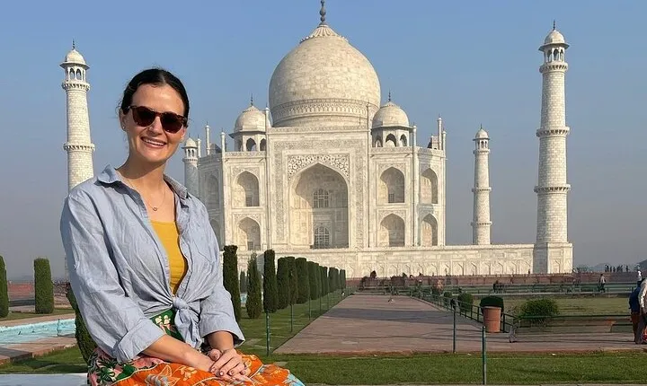2-Day Agra Tour with Taj Mahal Sunrise from Delhi