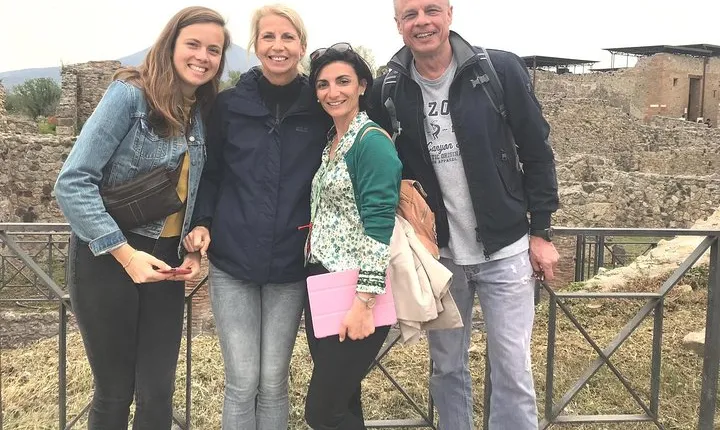 Private Day Tour from Rome to Pompeii and Herculaneum with Hotel Pick up