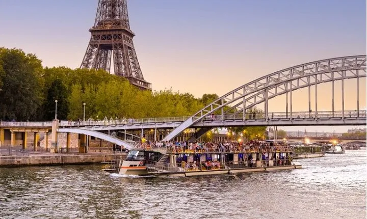 Best Paris Promenade Cruise River with Music