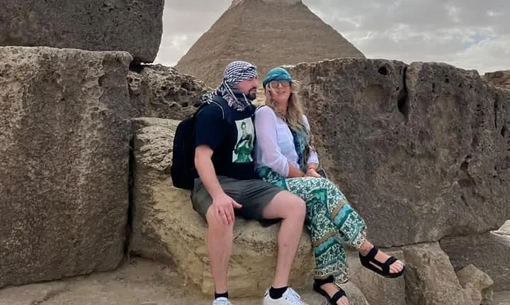 8-Hour Private Tour Giza Pyramids, Egyptian Museum and Bazaar from Cairo