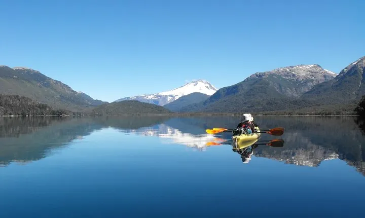 Kayaking in Gutierréz Lake