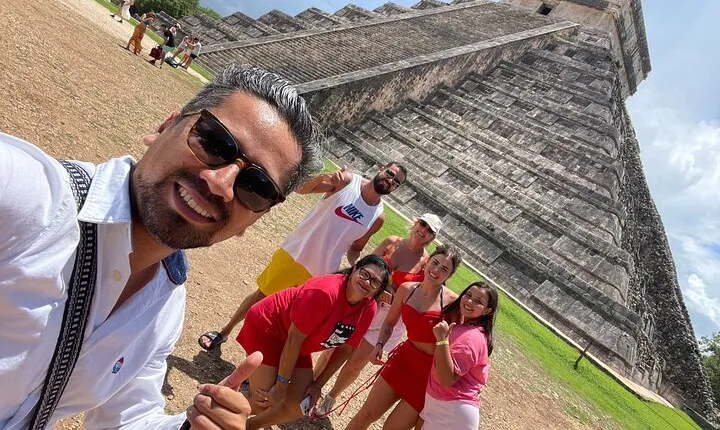 Tour to Chichen Itza traditional indigenous Mayan cuisine and cenote