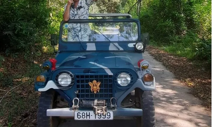 Explore the south of Phu Quoc island by Classical US Army Jeeps