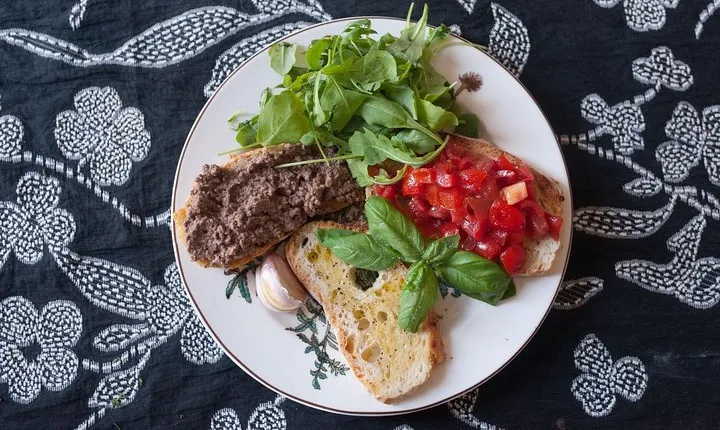 Dining Experience at a local's Home in Lentate Verbano with Show Cooking