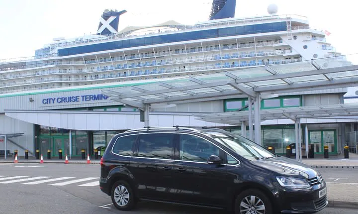 One Way or Round Trip Private Transfer from London to Southampton Cruise Port