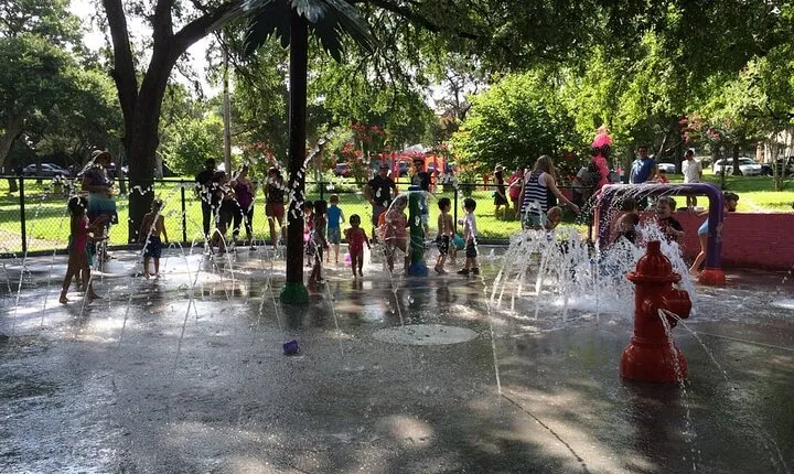 Austin 3-Hour Local Splash Pad Tour on an E-Bike