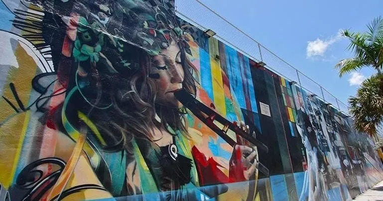 Best of Wynwood street art walking tour
