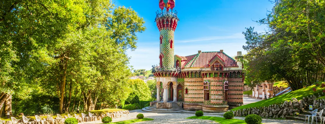 Skip-the-line ticket to El Capricho de Gaudí