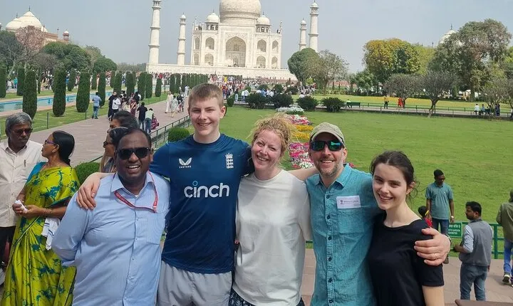 Agra Half-Day Tour: Taj Mahal & Agra Fort