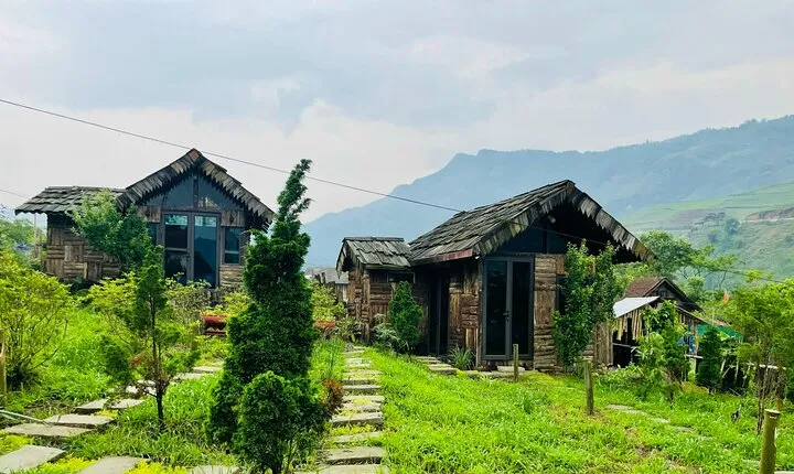 From Hanoi: Sa Pa 3 Days Trekking Hotel & Bungalow Overnight