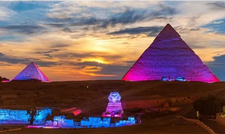 Private Tour To Sound and Light Show at Giza Pyramids