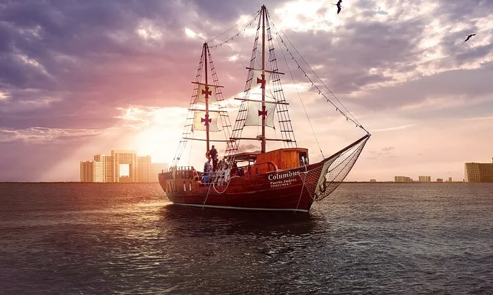 Romantic Dinner in the Spanish Galeon with Sax in Cancun. Lobster & Beef menu.