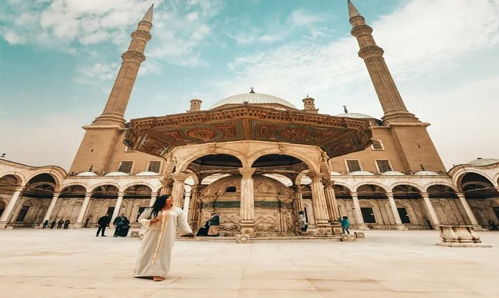 Private Day Tour of Islamic and Christian Cairo
