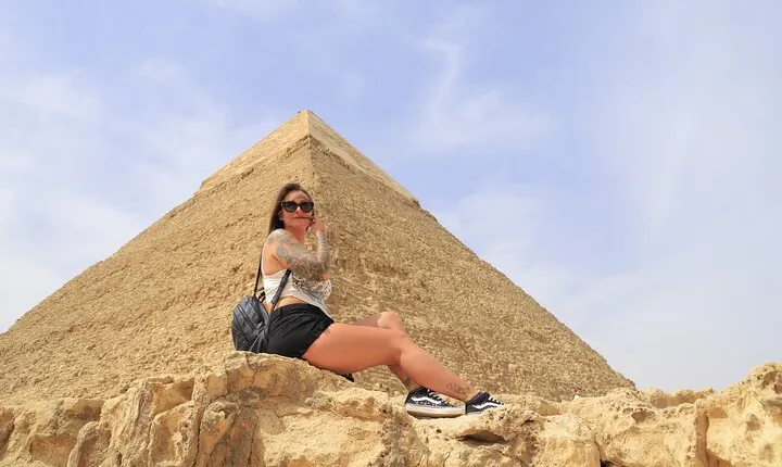 8 Hours Full day tour to Giza Pyramids, Memphis, Sakkara & Dahshur