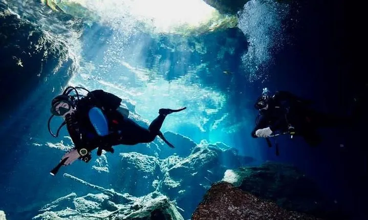 3 days diving in cenotes for certified divers