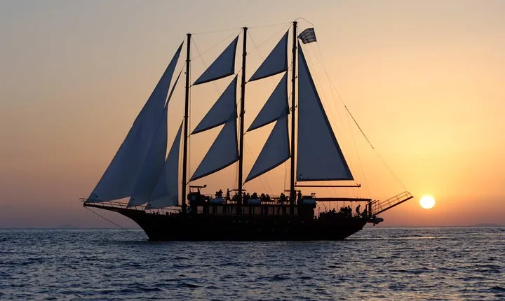 Santorini Caldera Sunset Sailing Cruise with Dinner and Wine