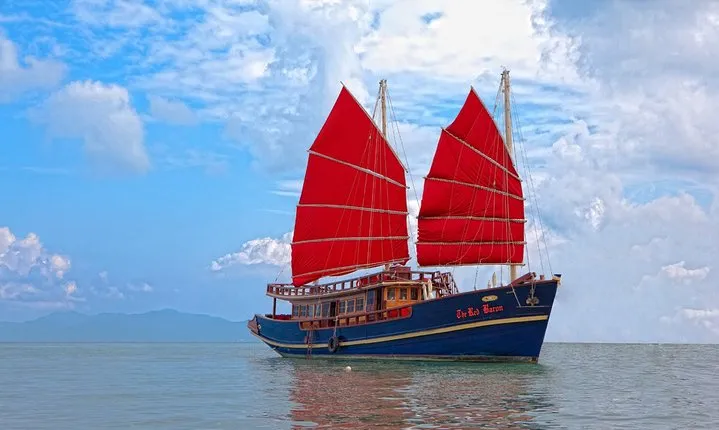 Red Baron Chinese Sailboat Tour from Koh Samui