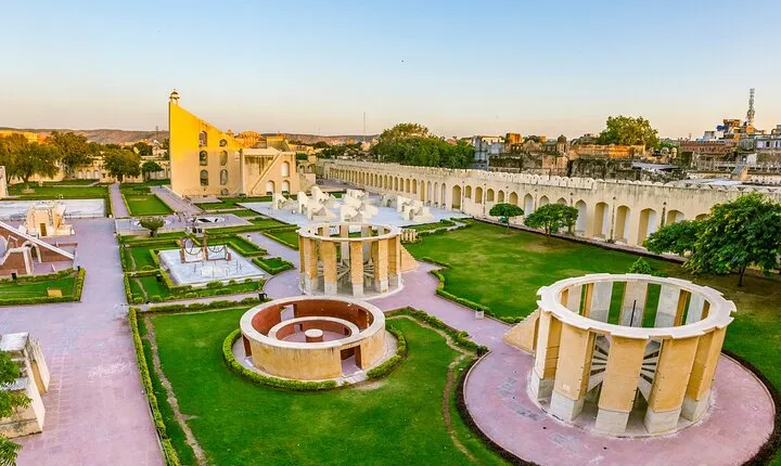 4-Day Luxury Golden Triangle Tour to Agra and Jaipur From Delhi