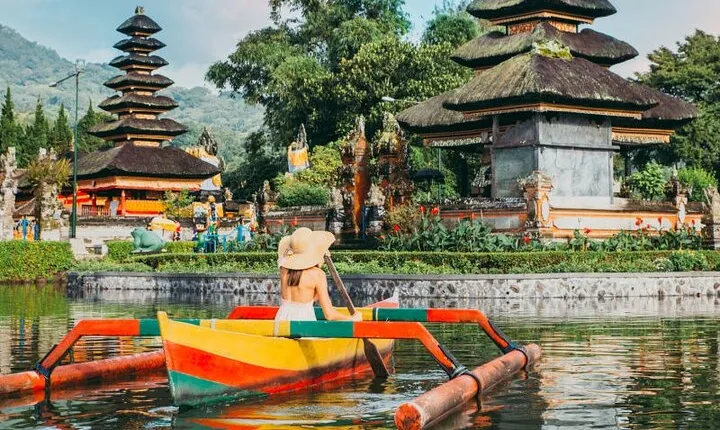 Bali Tour: Tanah Lot, UNESCO Rice Terrace and Water Temple