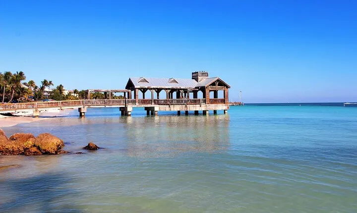 Key West from Miami with Snorkeling, Drinks and Hard Rock Cafe Meal