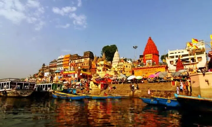 3-Night Private Tour to The Taj Mahal and Agra with Varanasi from Delhi