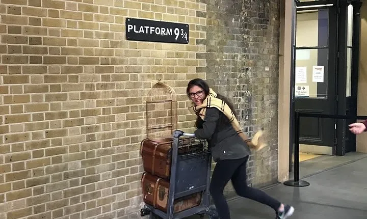 Harry Potter's London Feat. Harry Potter Movie Locations