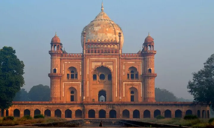 Delhi Heritage Monuments Full-Day Tour