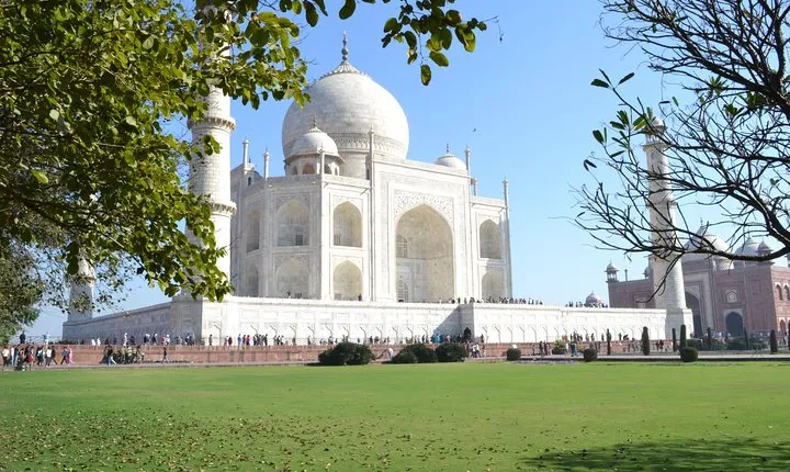 Same Day Taj Mahal Tour From Delhi