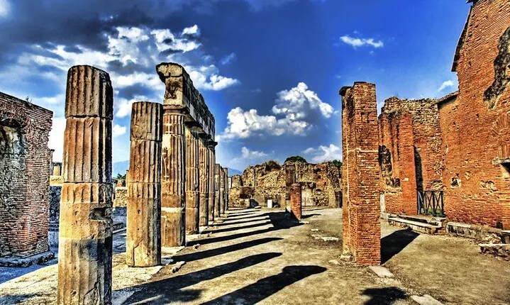 Half-Day Group Tour in Pompeii with Pick Up