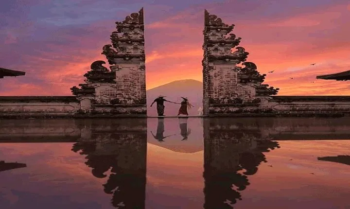 Sunrise At The Gate Of Heaven Lempuyang Bali