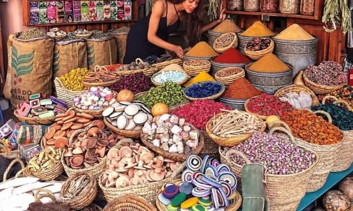 Marrakech: 3-Hour Colorful Souks Tour experience