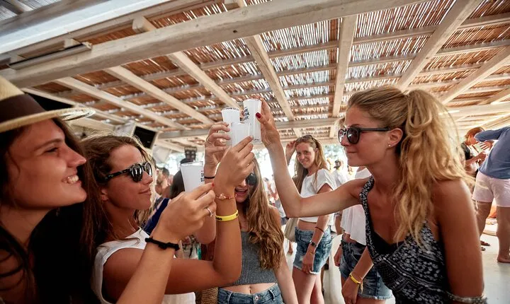 4 Hours Turkish Dining Experience in Istanbul