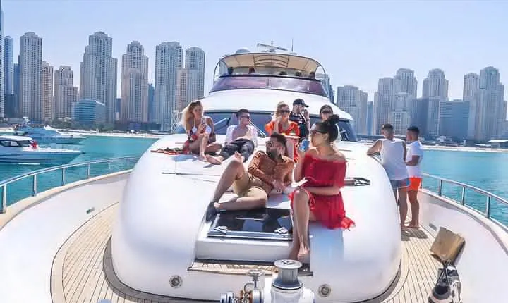 Dubai Marina Yacht Tour with Optional Breakfast or BBQ