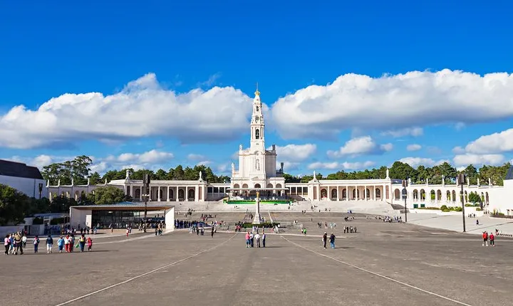 Private Tour Fátima, Batalha, Nazaré E Óbidos