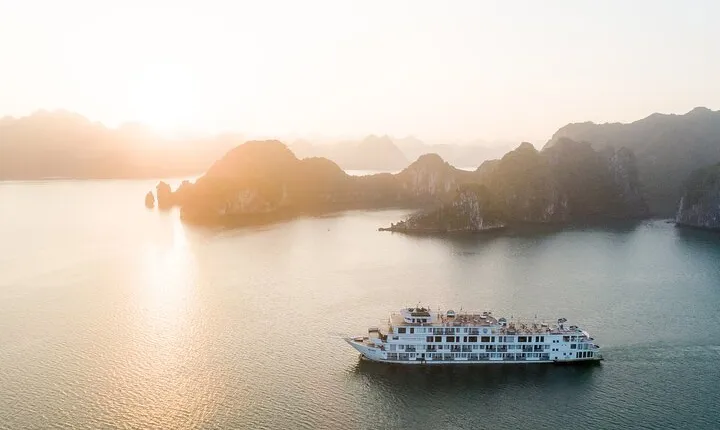 Boss Cruise 3-day Explore Halong Bay from Hanoi