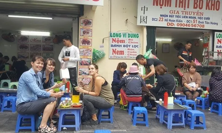 Hanoi Street Food Tour with local delicacies