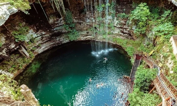 Chichen Itza, Cenote, and Valladolid Tour